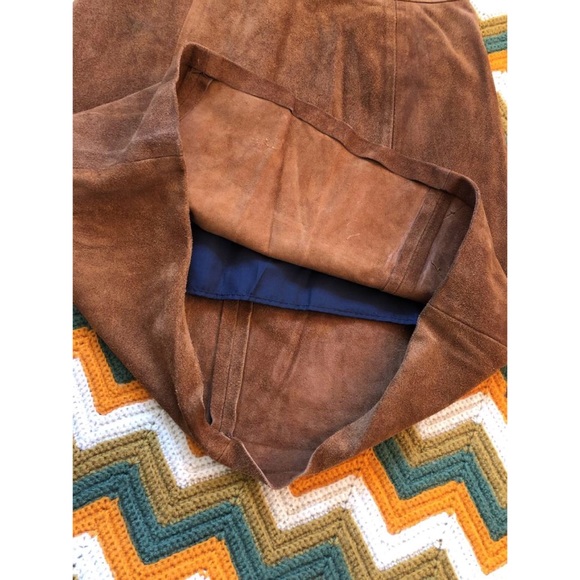 True Vintage 1970s Genuine Suede High Wasted Skirt - Picture 5 of 10